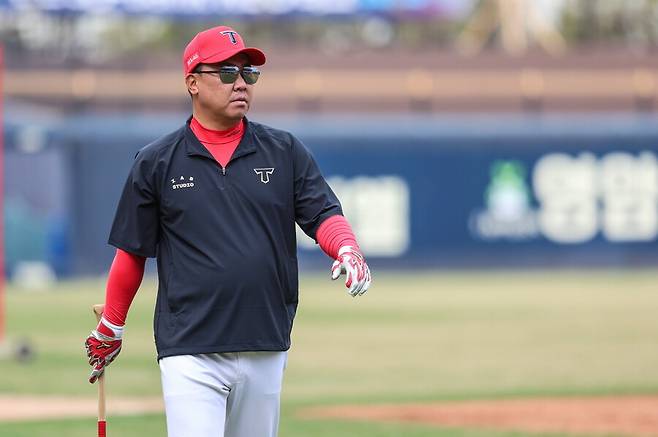 ▲ 시즌 초반 위기를 넘기면 분명 다시 기회가 올 것이라 믿는 이범호 감독 ⓒKIA 타이거즈