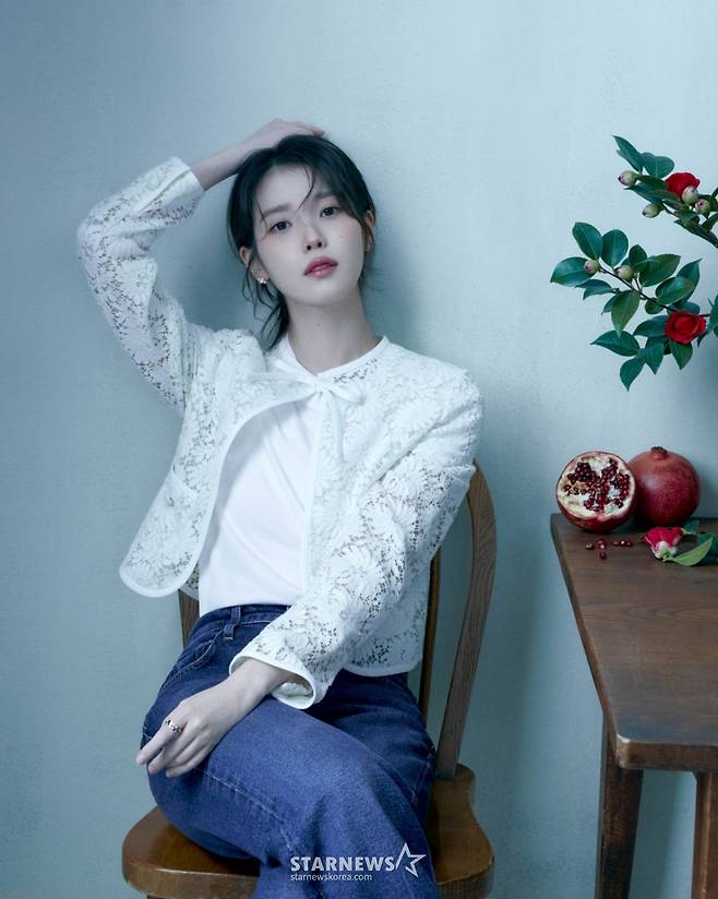 넷플릭스 오리지널 시리즈 '폭싹 속았수다'의 주연배우 아이유가 2일 진행된 라운드 인터뷰를 위해 포즈를 취하고 있다. /사진제공=넷플릭스 2025.04.02 /사진=이동훈 photoguy@