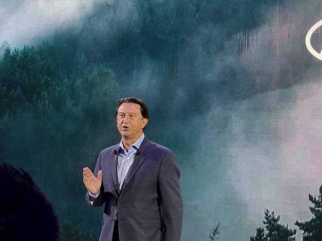 호세 무뇨스 현대차 대표이사 사장이 3일 경기도 고양시 킨텍스에서 열린 '2025 서울모빌리티쇼' 현대차 보도발표회에서 인사말을 전하고 있다. 임주희 기자