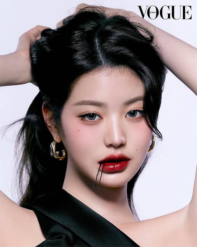 27.jpg 오늘자 케라스타즈 팝업스토어 방문한 장원영