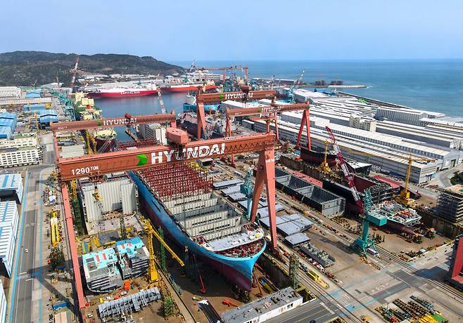 울산 동구 에이치디(HD)현대중공업 조선소 전경. 현대중공업 제공