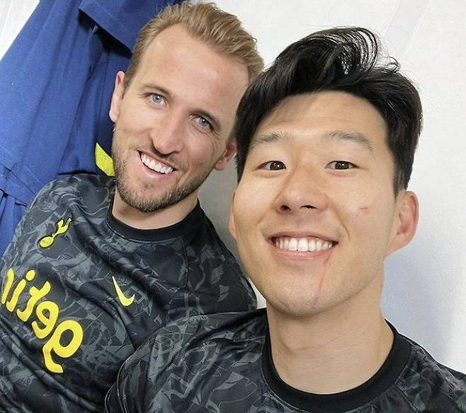 EPL 최다골을 합작한 토트넘 손흥민(오른쪽)과 케인.&nbsp; 사진=손흥민 인스타그램