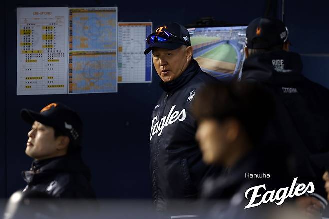김경문 감독이 이끄는 한화 이글스가 3일 대전 한화생명 볼파크에서 열린 2025 신한 SOL Bank KBO리그 롯데 자이언츠와의 팀 간 2차전에서 2연패 탈출에 도전했다. 사진 한화 이글스