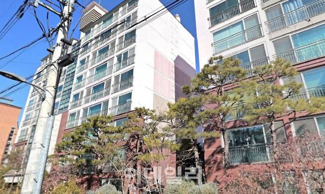 서울 강남구 삼성동의 총 45가구의 영무예다음 아파트 모습(사진=네이버 거리뷰)
