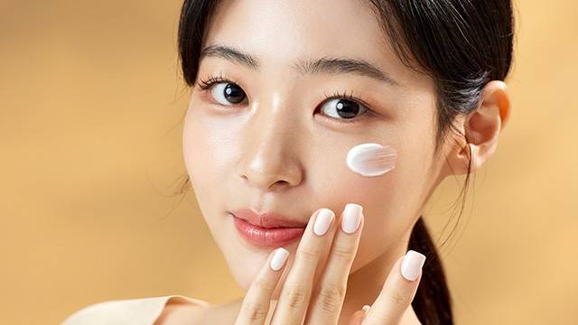 봄은 피부가 악화될 수 있는 요소가 많은 계절이다 ｜출처: 클립아트코리아