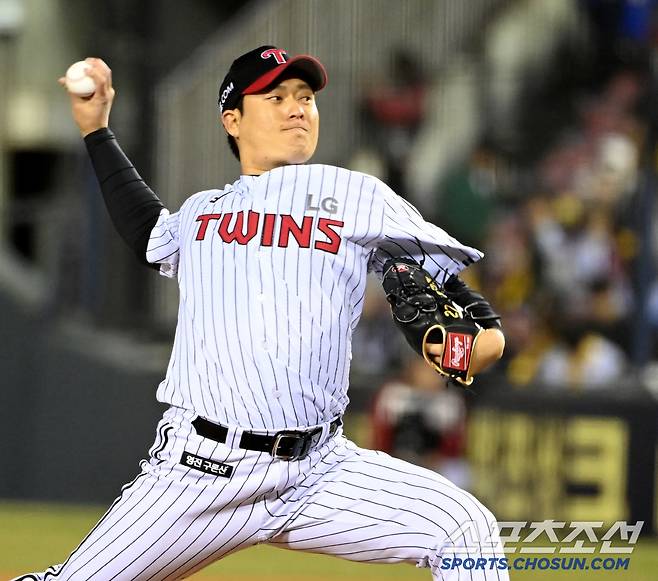 25일 잠실야구장에서 열린 한화와 LG의 경기, LG 김강률이 역투하고 있다. 잠실=허상욱 기자wook@sportschosun.com/2025.03.25/