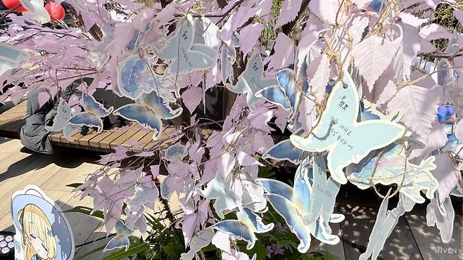 ▲ 파수인의 나비와 칸타렐라의 해파리를 타고 쿠로 게임즈 본사까지 전해지기를