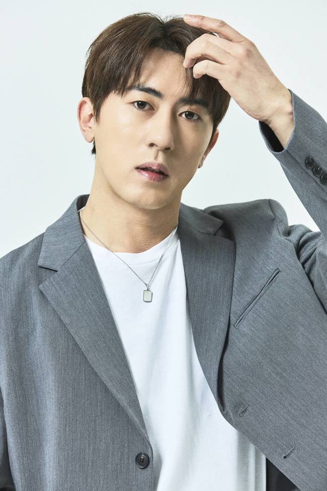 메타코미디 제공