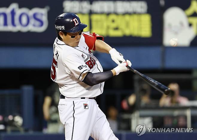 안타 치는 양의지 [연합뉴스 자료사진]