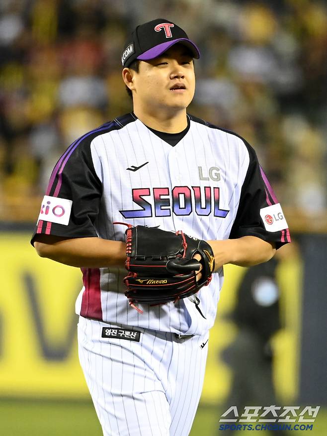 이우성을 삼진처리하며 이닝을 마친 장현식