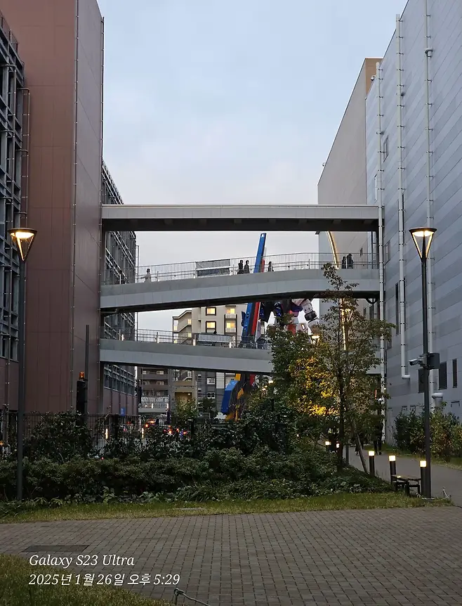 7fed8273b5836af051ee81e74f8072730d7d6439f7342de257de6c4513380f85