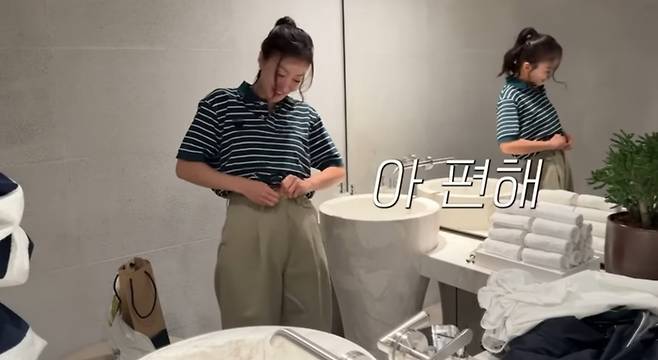 이시영이 이혼 후 첫 유튜브 콘텐츠에서 리얼의 끝판왕 모습을 보여주며 폭발적인 관심을 받고 있다.사진=이시영 유튜브