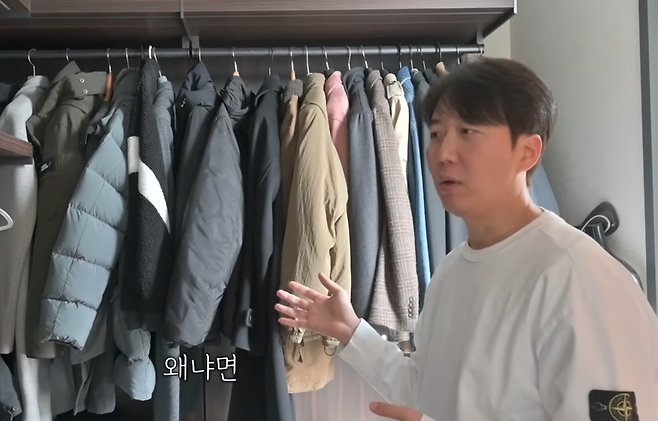 도경완이 명품이 가득한 옷장을 공개했다. 유튜브 채널 ‘도장TV’ 캡처