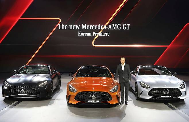  '더 뉴 AMG-GT' 차량 