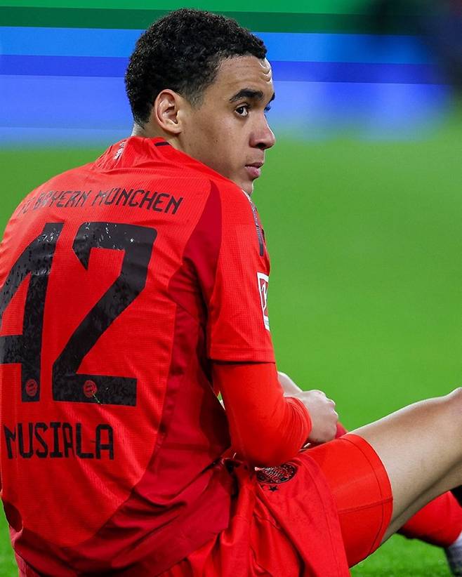 바이에른 뮌헨 자말 무시알라가 부상으로 전력에서 이탈했다. 사진=뮌헨 SNS