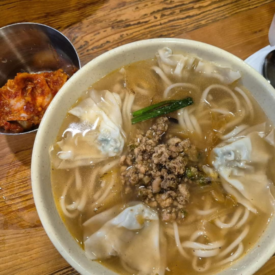 명동교자의 대표메뉴.(사진=박수호 기자)