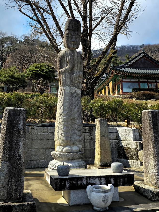 영원사 갈산리 석불.