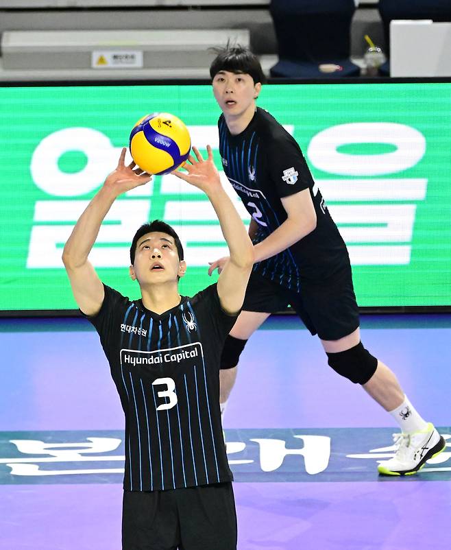 지난 5일 챔피언결정전에서 활약한 현대캐피탈 황승빈. KOVO 제공