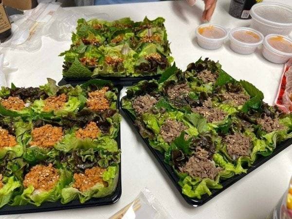 섹시하게 배달온 쌈밥 상태2