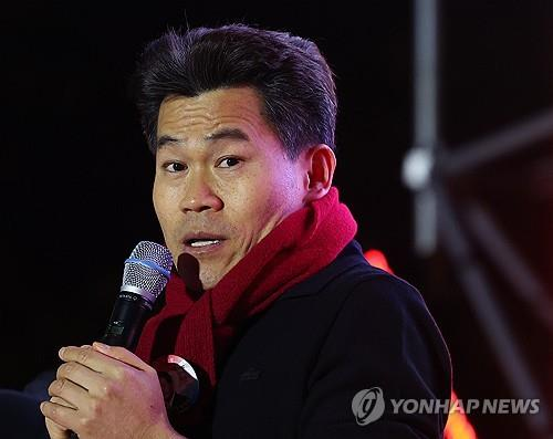 발언하는 국사 강사 전한길 [사진 출처 = 연합뉴스]