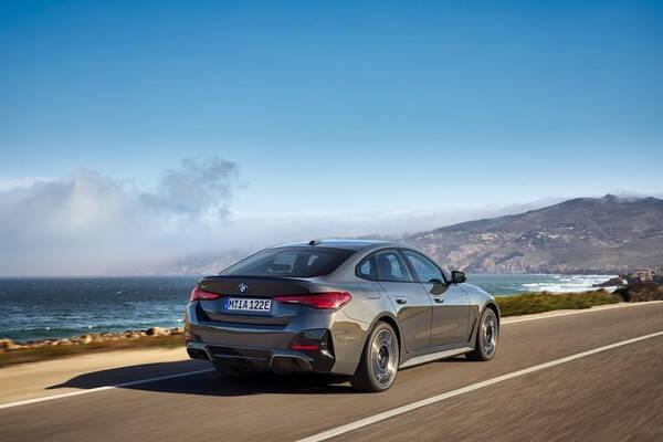 BMW 뉴 i4 eDrive40 사진 BMW