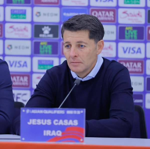 이라크 방송 '아이뉴스' 스포츠 프로그램 진행자이자 카타르 신문 '알라야' 기자인 알리 누리가 7일(한국시간) 자신의 사회관계망서비스(SNS)를 통해 이라크축구협회가 현재 아랍에미리트연합(UAE) 감독인 후세인 아무타를 차기 이라크 축구 국가대표팀 감독 1순위에 두고 협상 중이라고 전했다.&nbsp;이라크