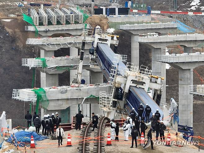 서울세종고속도로 건설현장 교량 구조물 붕괴 [연합뉴스 자료사진. 재판매 및 DB 금지]