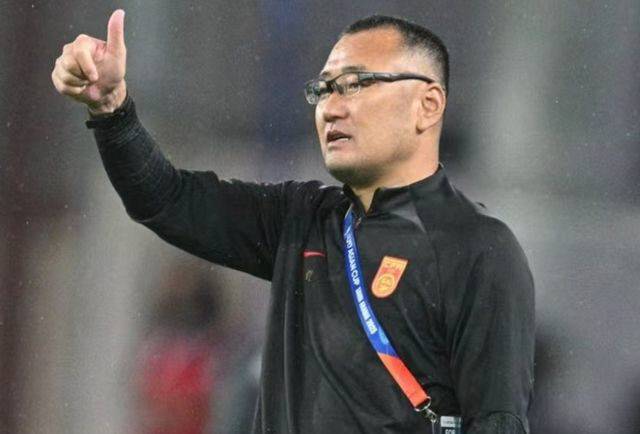 중국의 탈락을 막지 못한 일본인 우에무라 겐이치 중국 U-17 대표팀 감독. SNS