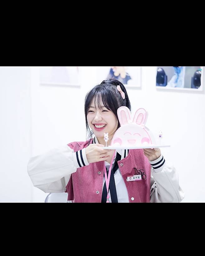 488589091_17863918704367513_3882805730025267360_n.jpg 최근 생일이었던 (구)시그니처 지원 인스타 사진 모음