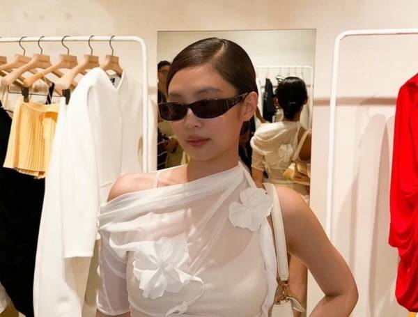 제니./사진=제니 인스타그램