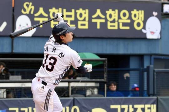 두산 내야수 이유찬