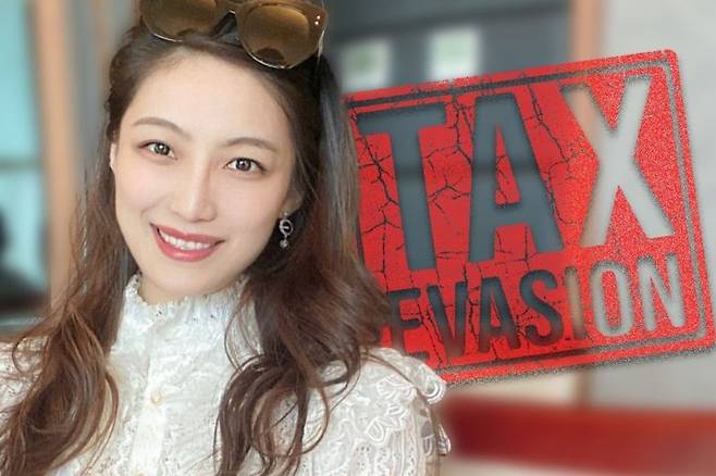 부유한 남성과 결혼하는 방법을 강의하며 연간 수백억원대의 수입을 올린 중국 러찬취씨.  [SCMP]
