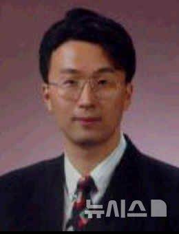 [서울=뉴시스]함상훈(58·사법연수원 21기) 헌법재판관 후보자. (사진=법원행정처 제공) 2025.04.08. photo@newsis.com