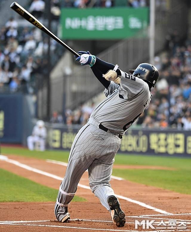노시환이 존재감을 보인다면 한화 타선의 화력은 한층 높아질 수 있다. 사진(잠실 서울)=천정환 기자