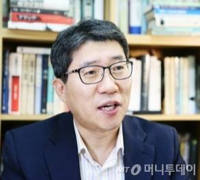 채진원 경희대 공공거버넌스연구소 교수
