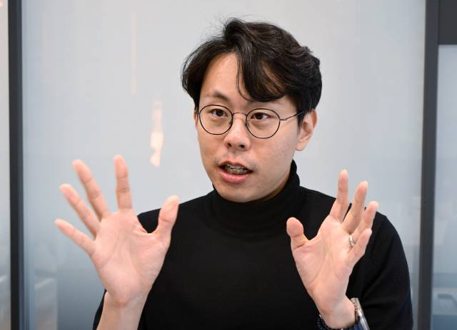 오세진 텐 대표가 9일 서울 강남구 역삼동 텐 사옥에서 텐의 사업 모델을 설명하고 있다. 성형주 기자