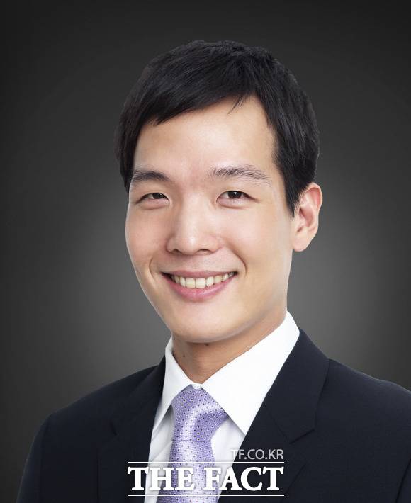 김동원 한화생명 최고글로벌책임자 겸 사장이 주도한 사업이 부진하면서 한화그룹 금융계열사 승계가 늦춰질 수 있다는 우려가 나온다. /한화생명