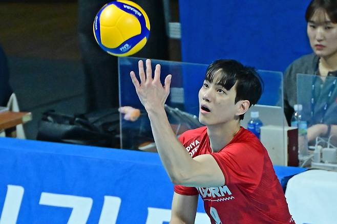 이제는 ‘프런트의 시간’, 프로배구 FA 시장 개막…남녀 최대어 임성진-이다현은 어디로?