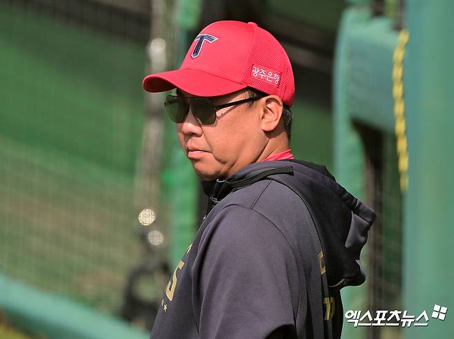 이범호 KIA 감독은 10일 사직구장에서 열릴 '2025 신한 SOL Bank KBO 리그' 롯데와 정규시즌 3차전 맞대결을 앞두고 지난 경기(9일 사직 롯데전) 어필 상황에 관해 설명했다. 엑스포츠뉴스 DB