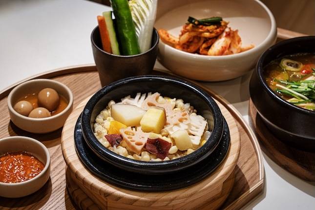 누룩의 텃밭솥밥. / 사진=CJ푸드빌