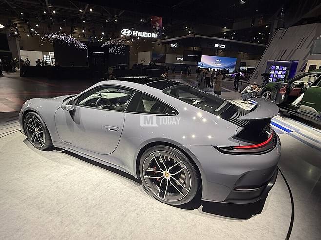 사진 : 포르쉐 911 카레라 GTS