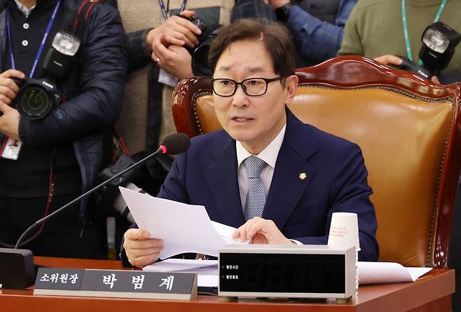 더불어민주당 박범계 선거관리위원장. 2025.2.24 뉴스1