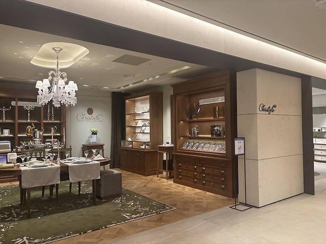 신세계 더 헤리티지 지하1층 크리스토플 매장 황소영 기자 fangso@donga.com
