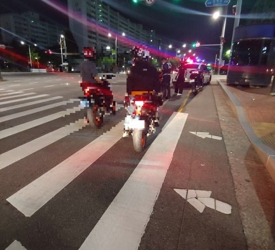IMG_6798.jpeg 정신이상자들의 계절 ON