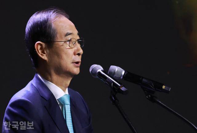 한덕수 대통령 권한대행 국무총리가 11일 서울 서대문구 국립대한민국임시정부기념관에서 열린 대한민국임시정부 수립 106주년 기념식에서 기념사를 하고 있다. 대통령실통신사진기자단