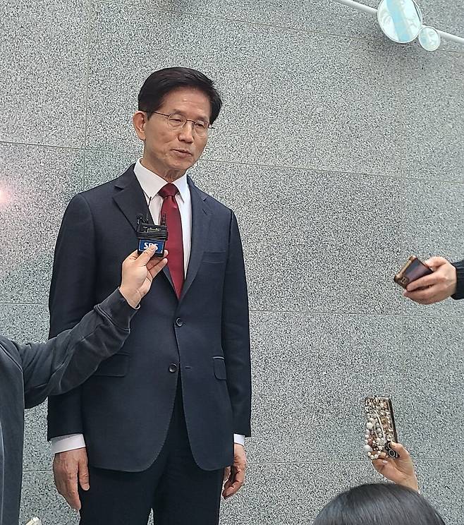 제21대 대통령 선거 출마를 선언한 김문수 전 고용노동부 장관이 4월11일 서울 여의도 국회 의원회관에서 기자회견을 하고 있다. &copy;시사저널 동경민