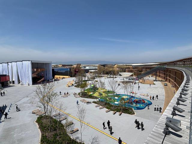 12일 '2025 오사카·간사이만국박람회' 개회식이 열린 일본 오사카 유메시마에 해외관 전시장이 마련돼 있다. 오사카=류호 특파원