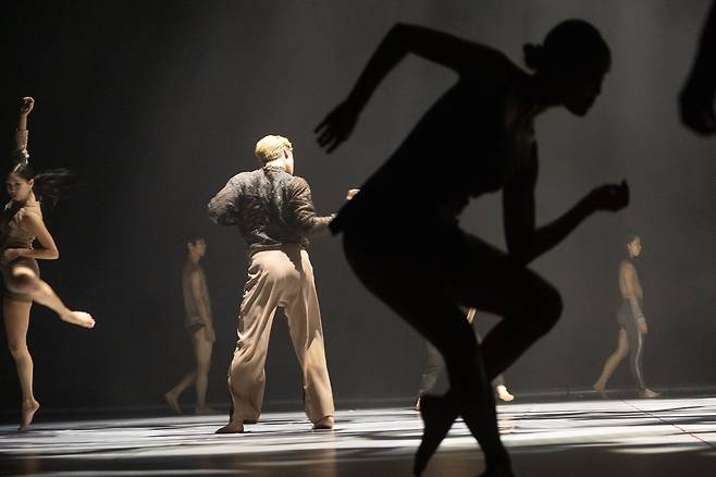 "Jungle" (Korea National Contemporary Dance Company)