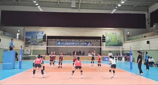 13일 여고부 강릉여고-광주체고 경기 [한국중고배구연맹 제공]