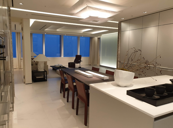 롯데월드타워앤드롯데월드몰 월드타워동(시그니엘 레지던스) 샘플하우스. [출처 시그니엘 레지던스 분양 홈페이지]